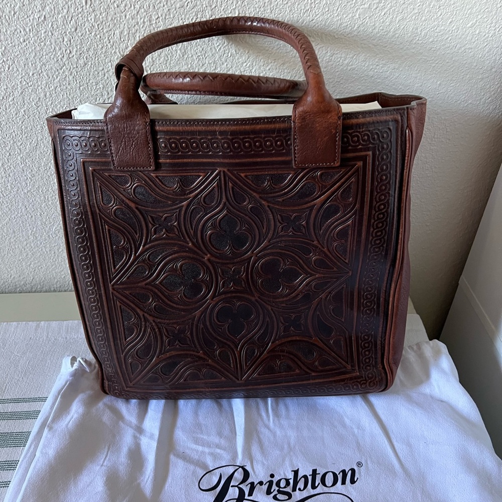 Brighton Beauty’s Hand bag and matching wallet!